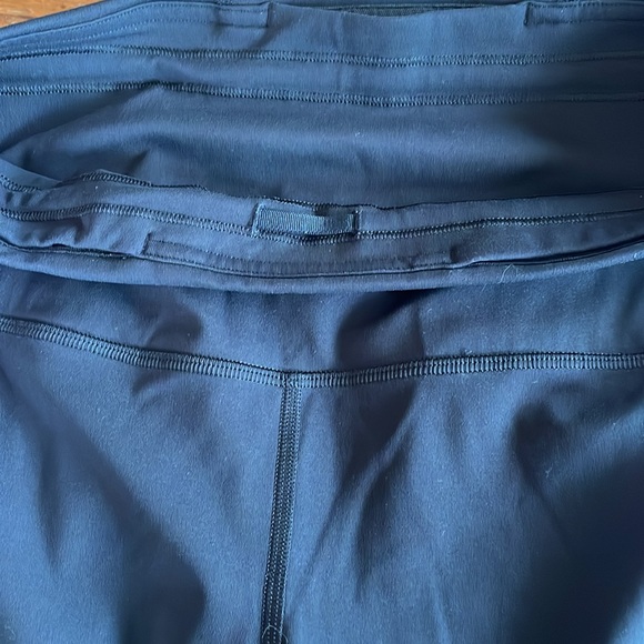 Lululemon athletica Black 6 - Picture 8 of 9